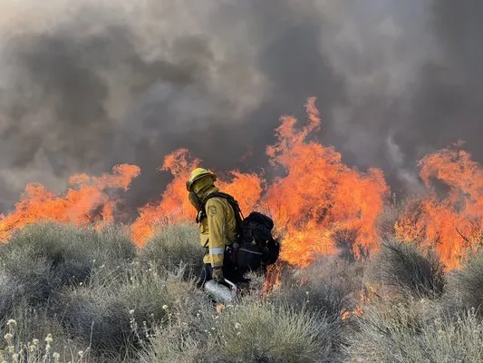 413 Construction Logo