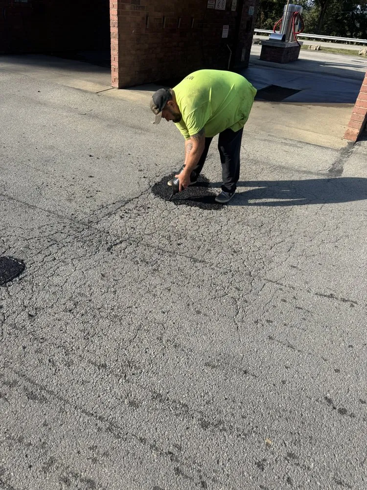 Reliable electrician providing lighting installation in Fredericktown, PA - 415 Handyman Services