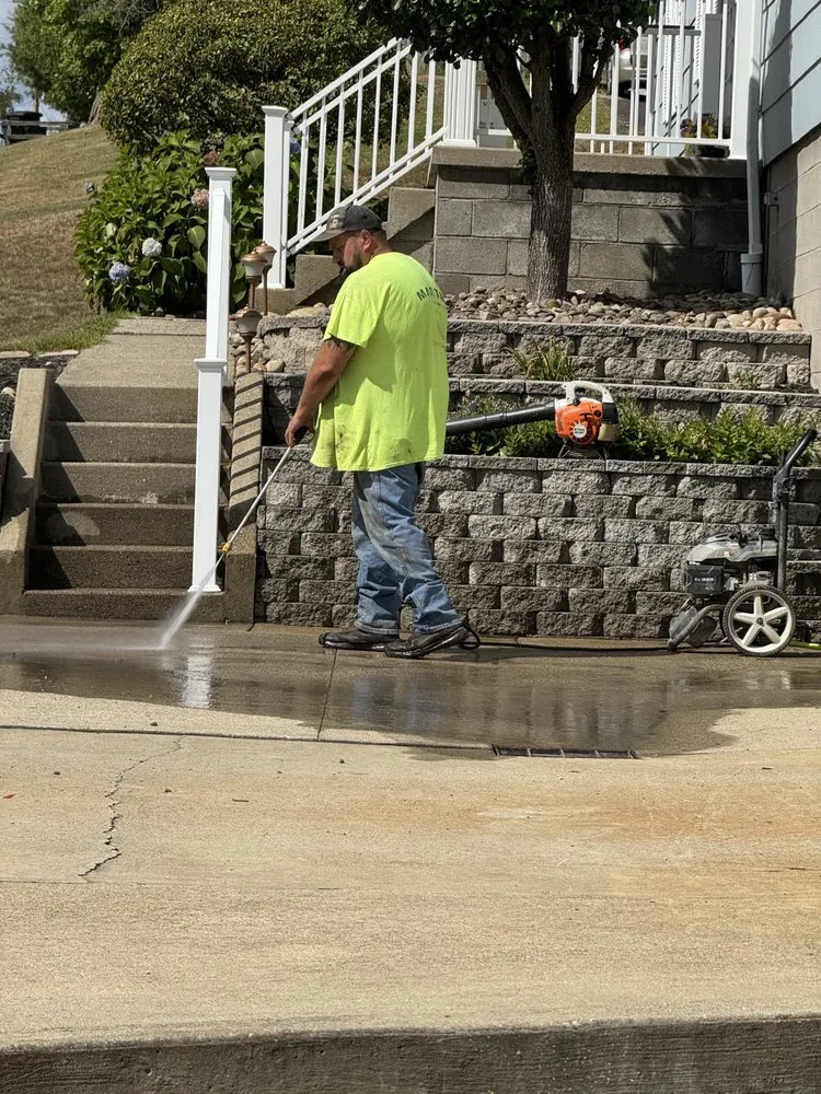 Professional outlet and switch repair experts serving Fredericktown, PA - 415 Handyman Services