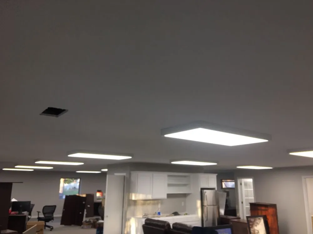 Slide of 479 Electric & Handyman Services