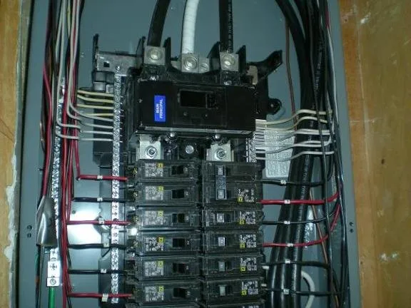 Slide of 4B's Electric