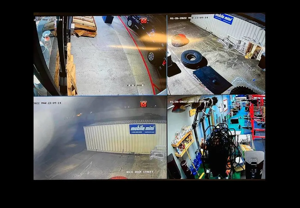 Slide of 4D Communications