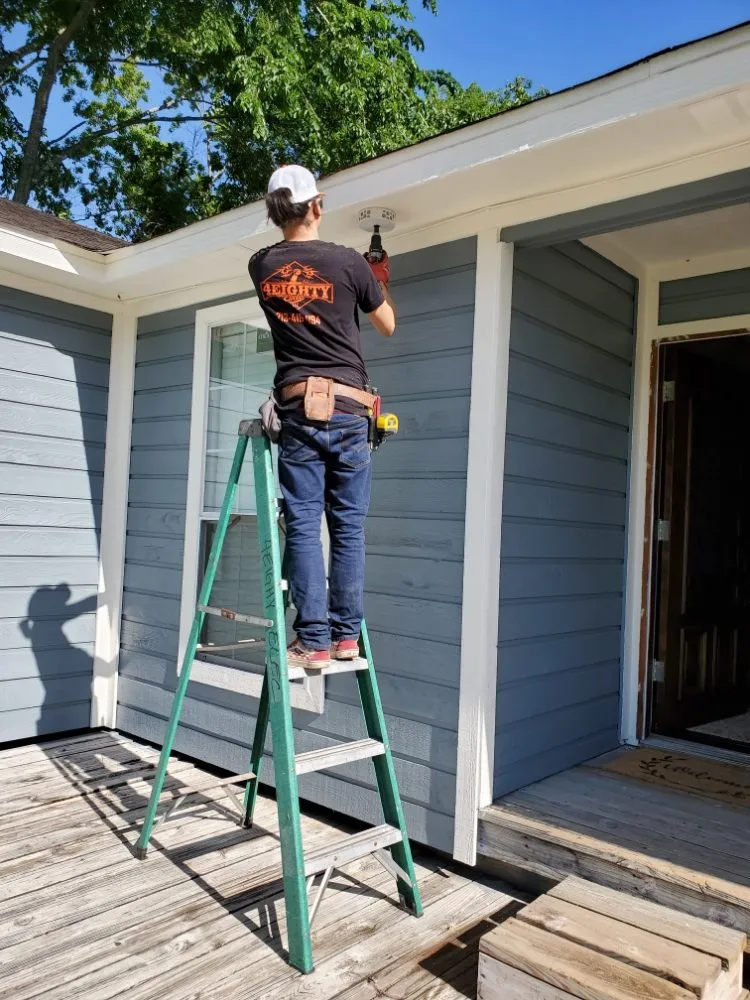 Slide of 4Eighty Electric