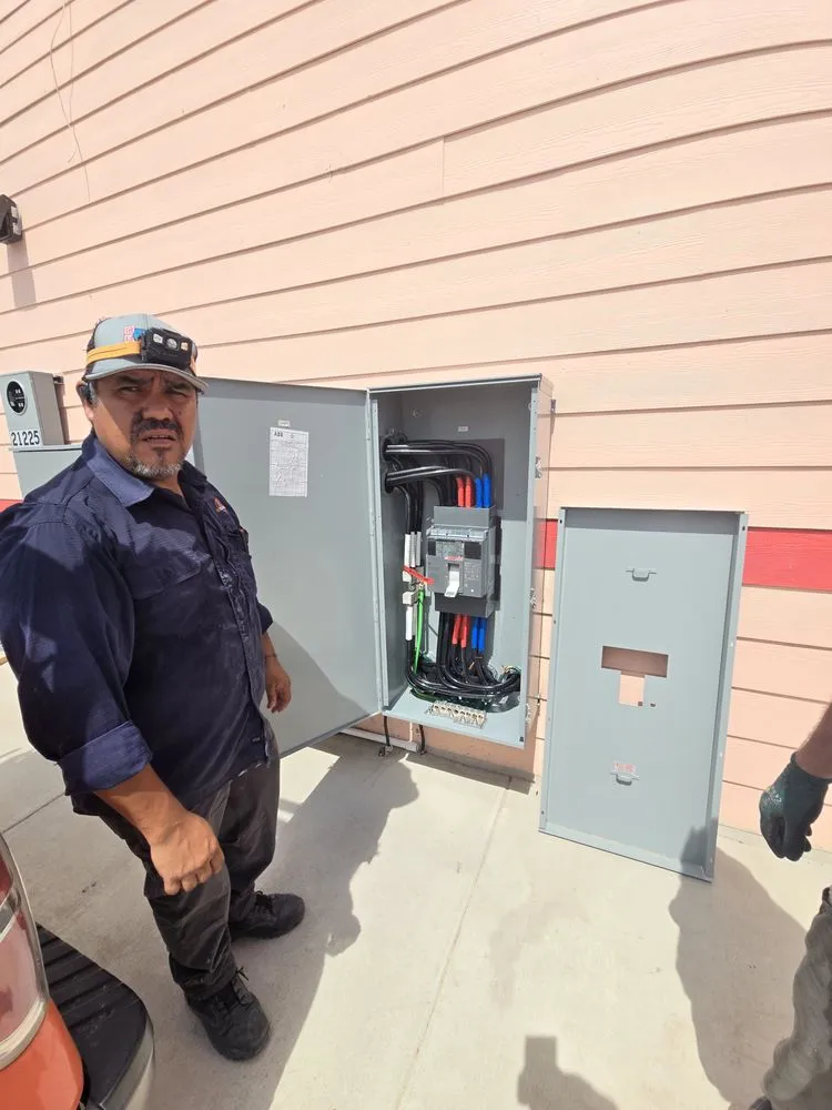 Slide of 4G Electrician