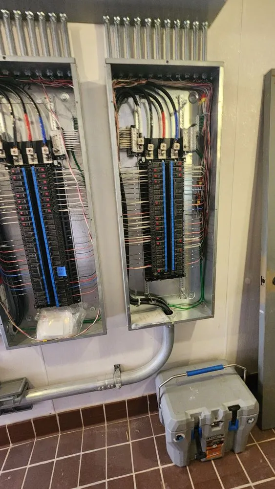 Slide of 4G Electrician