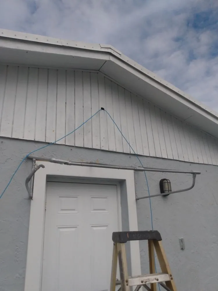 Slide of 4m & Y Services & Repair