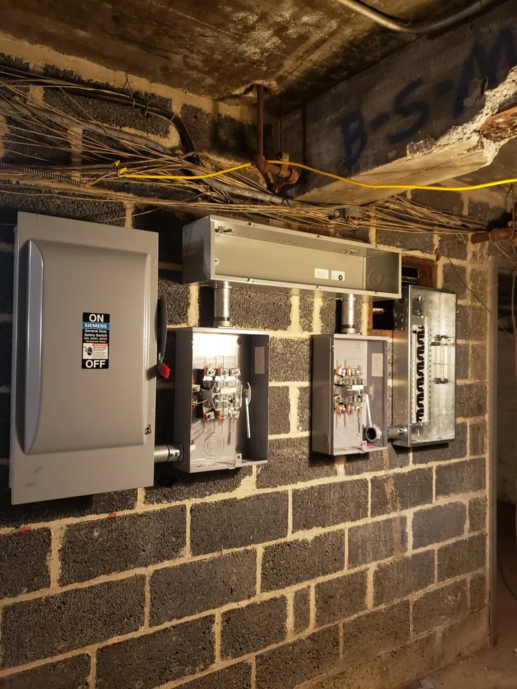 Licensed lighting installation in St. Cloud, FL by 4M&J Electric
