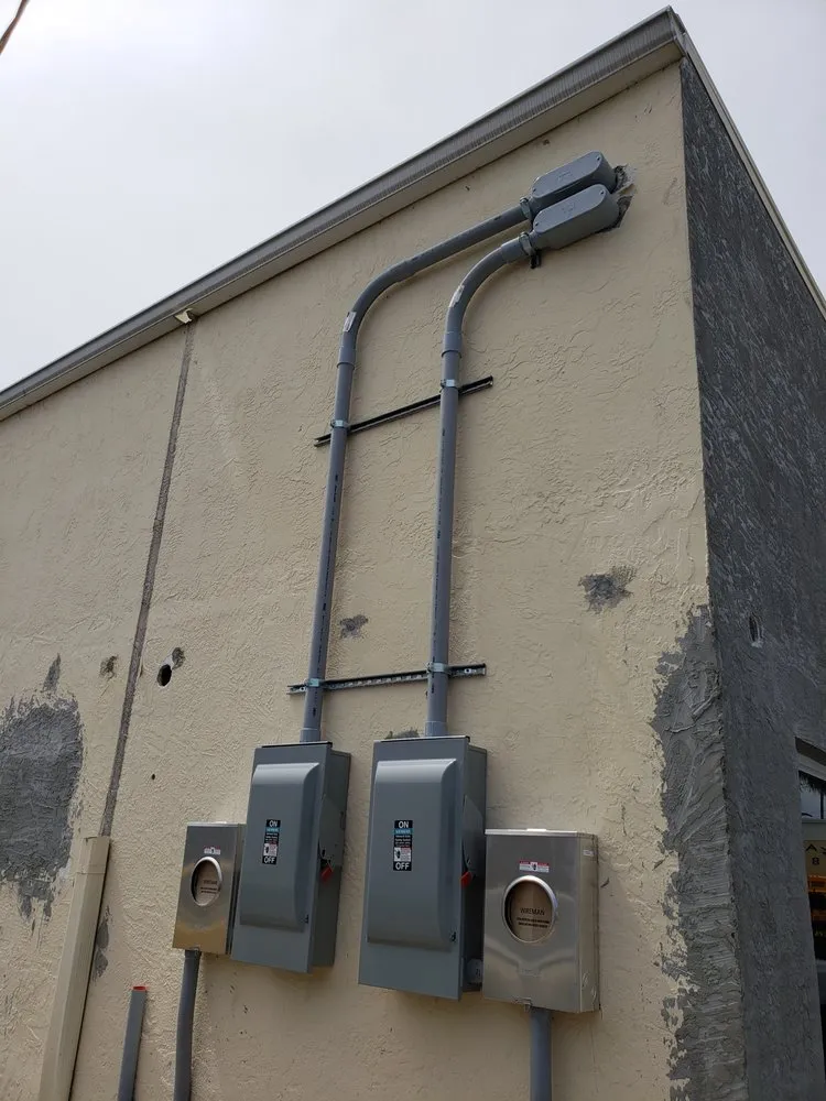 Reliable outlet and switch repair experts serving St. Cloud, FL - 4M&J Electric