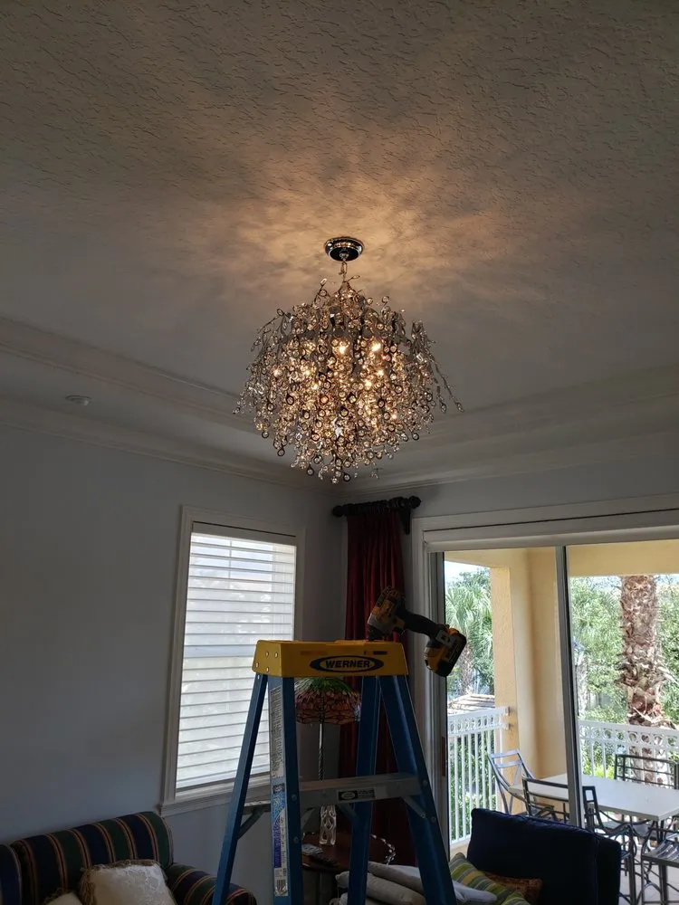 Expert electrician providing electrical repair in St. Cloud, FL - 4M&J Electric