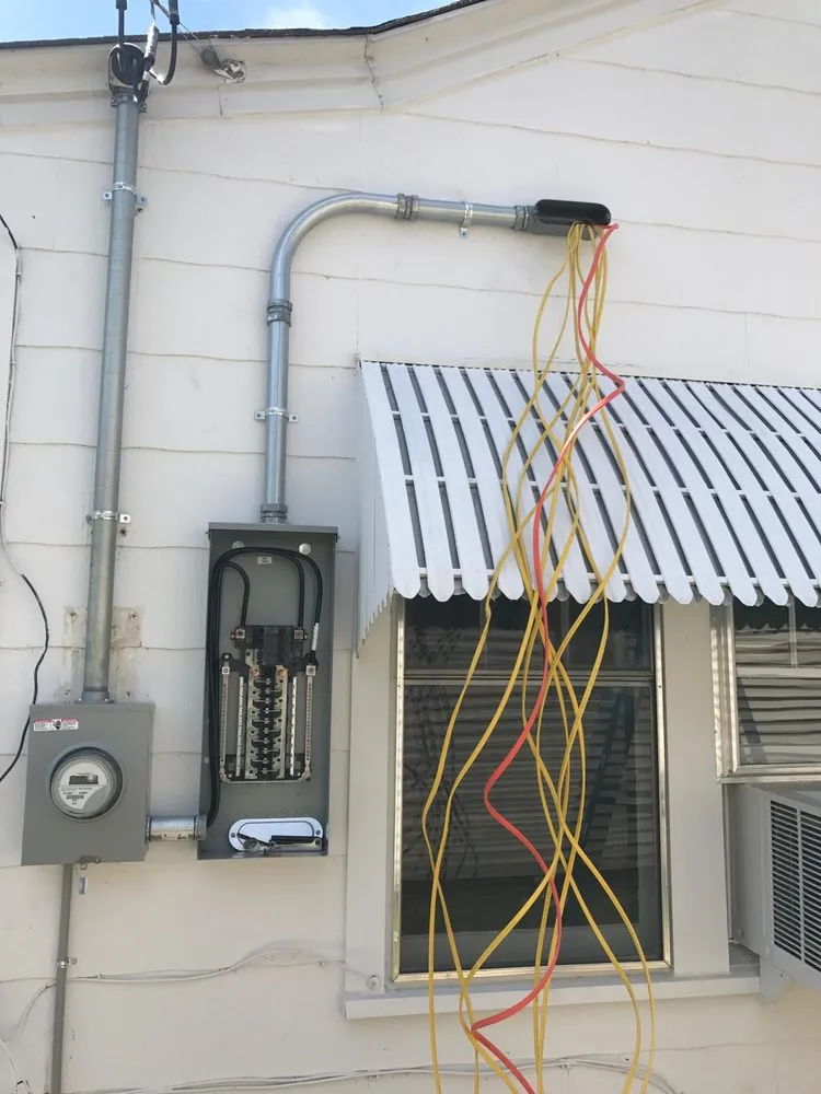 Slide of 5 Rivers Electric