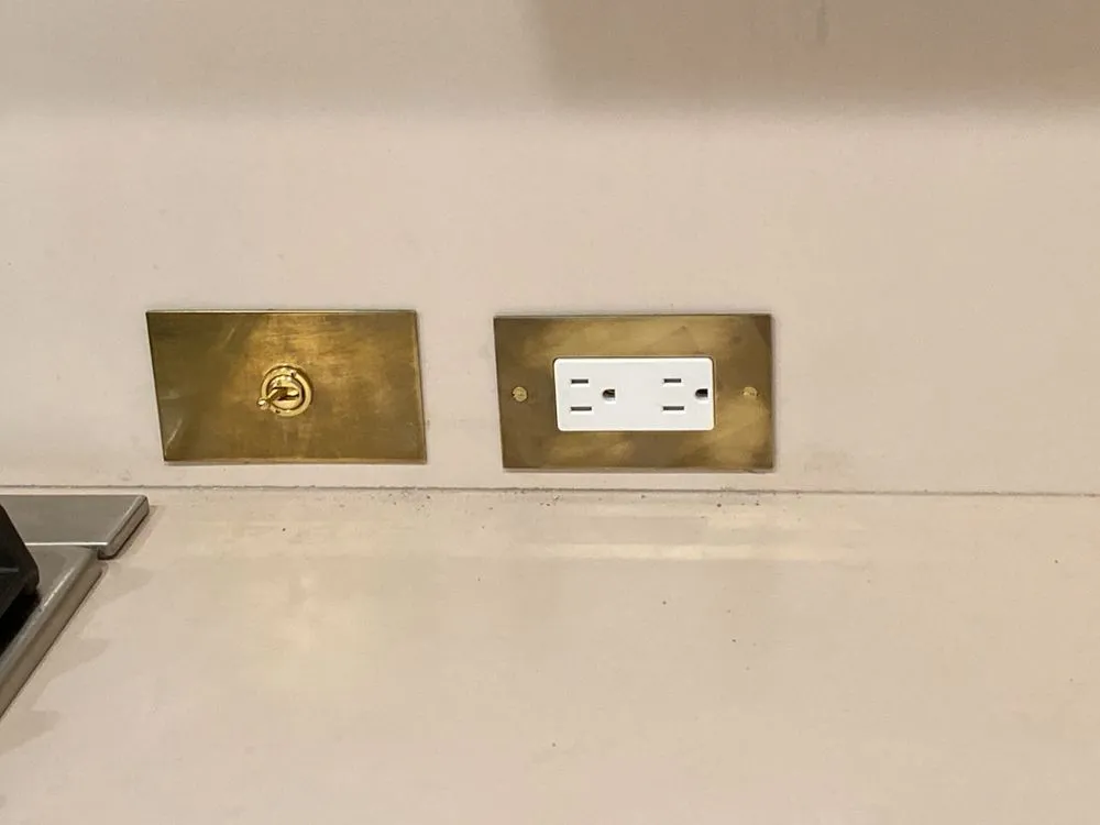 Slide of 5 Star Electric