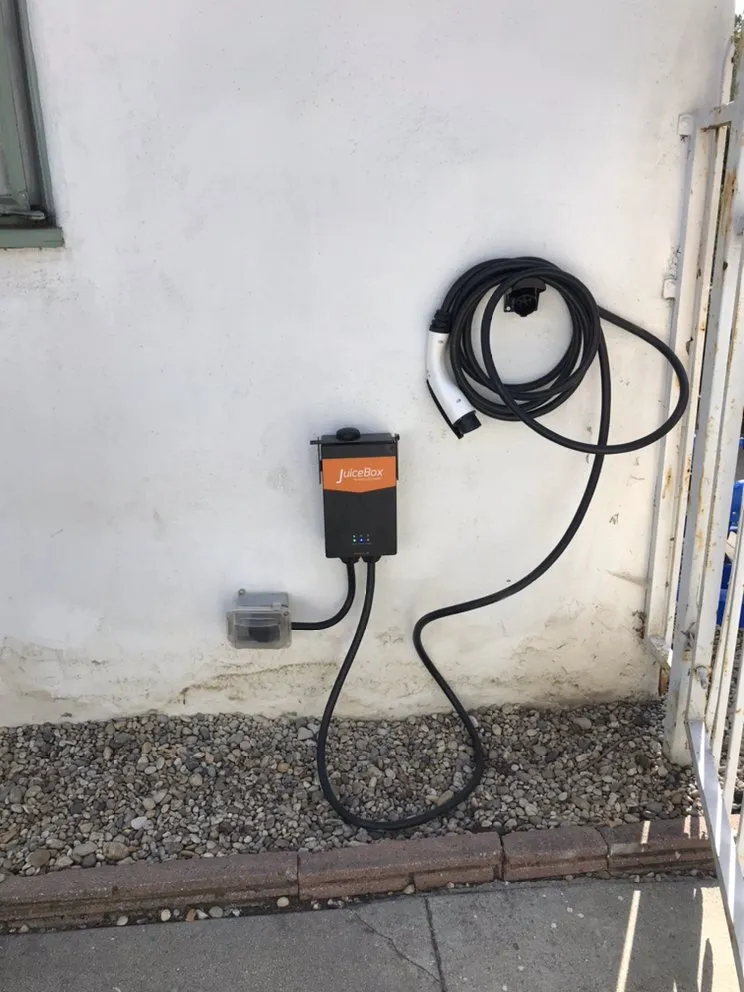 Slide of 5 Star Electric