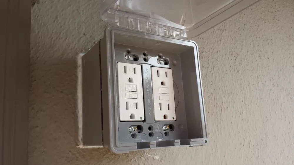 Slide of 5 Star Electrical Services