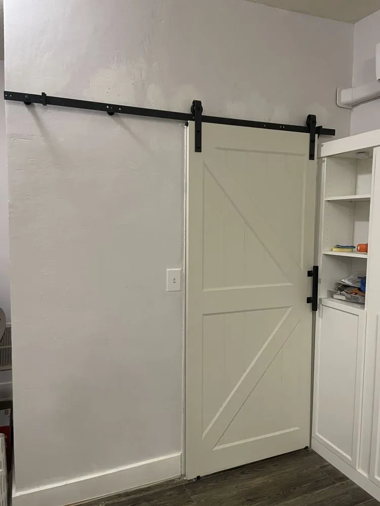 Reliable electrician providing wiring installation in , 