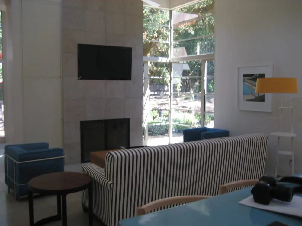 Affordable circuit breaker repair in California, CA by 54 Electric