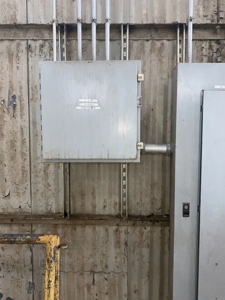 Slide of 5DF Electrical Services