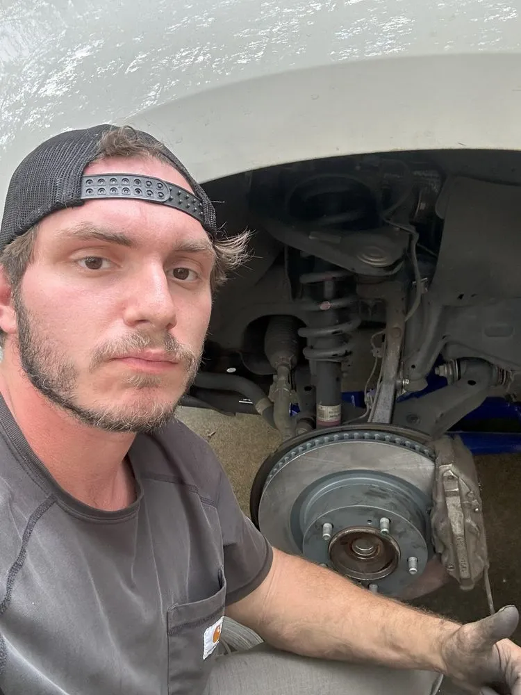 Slide of 613 Mobile Repair