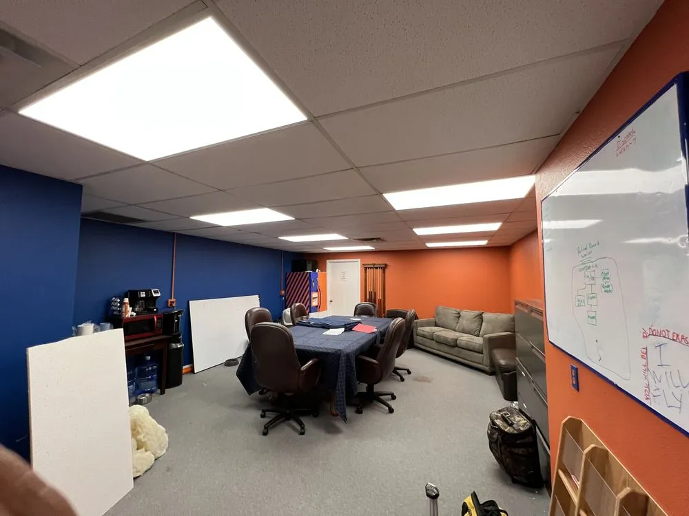 Slide of 7 Seven Electric