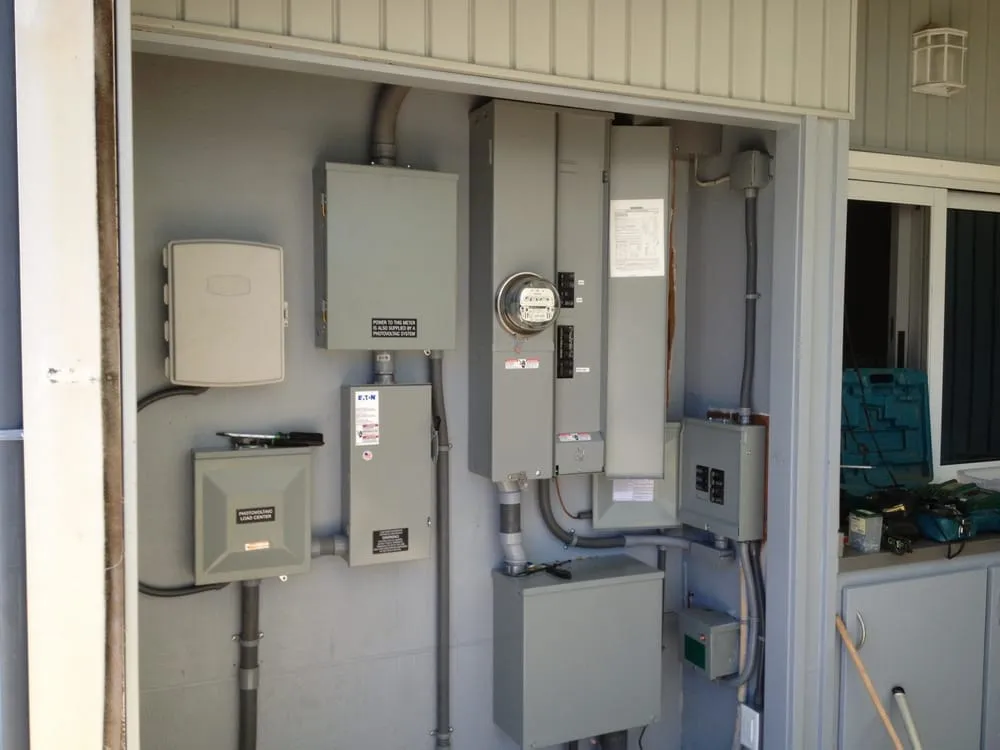 Slide of 7 Star Electric