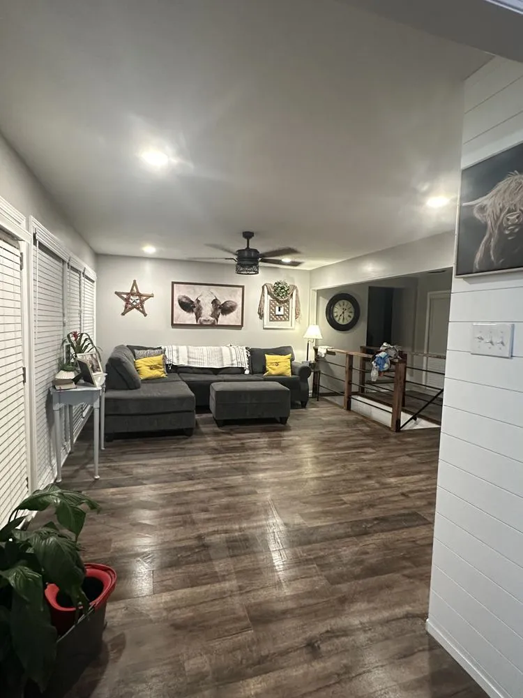 Licensed electrician providing lighting installation in , 