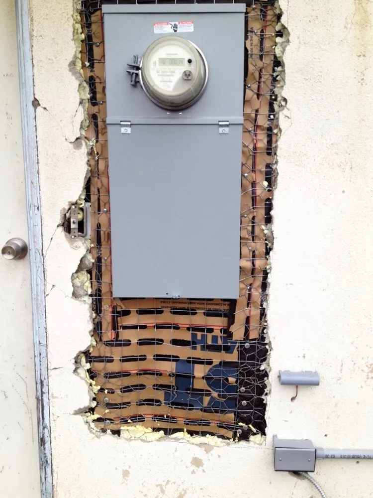 Certified electrician providing circuit breaker repair in ,