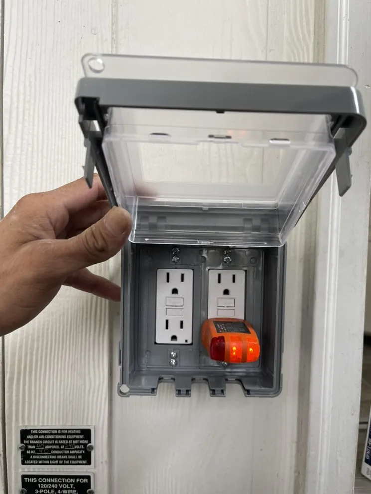 Slide of 777 Power Solution