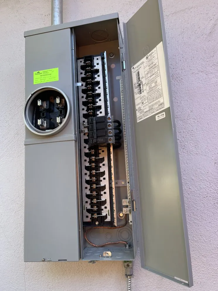 Slide of 777 Power Solution