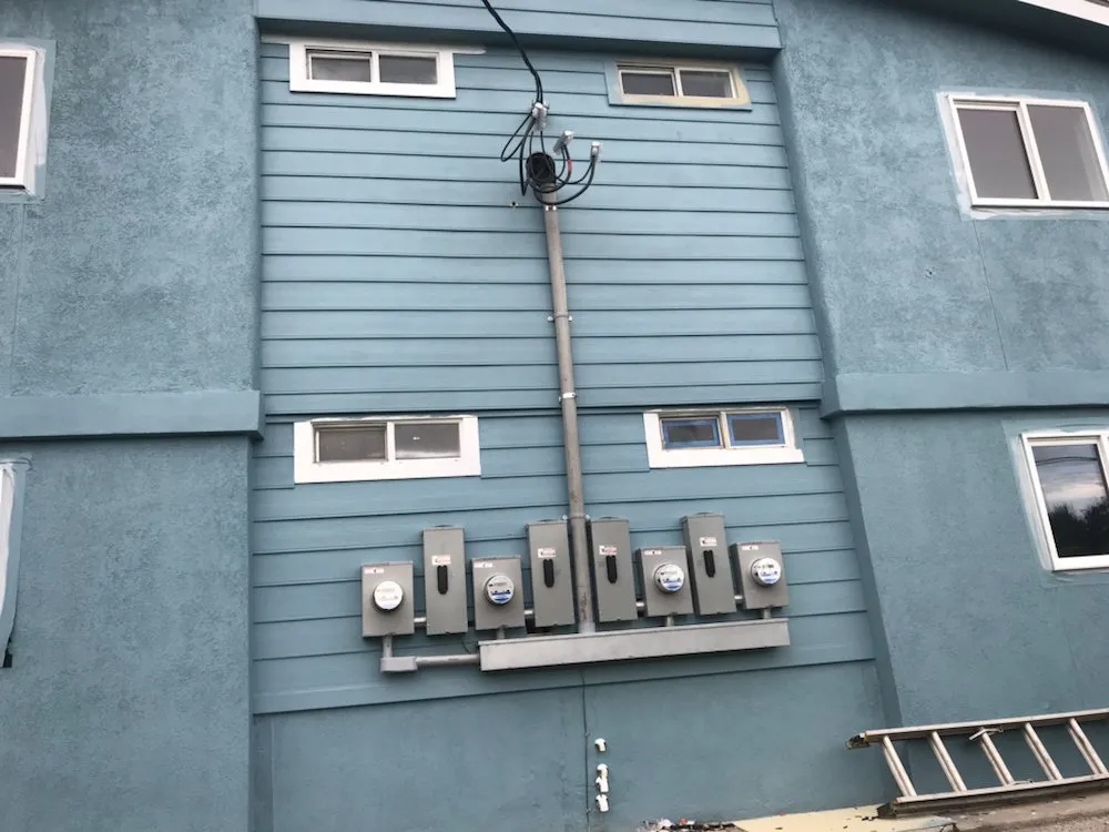 Licensed electrician providing electrical repair in Dale, TX - 8 Point Electrical and Lightning Maintenance