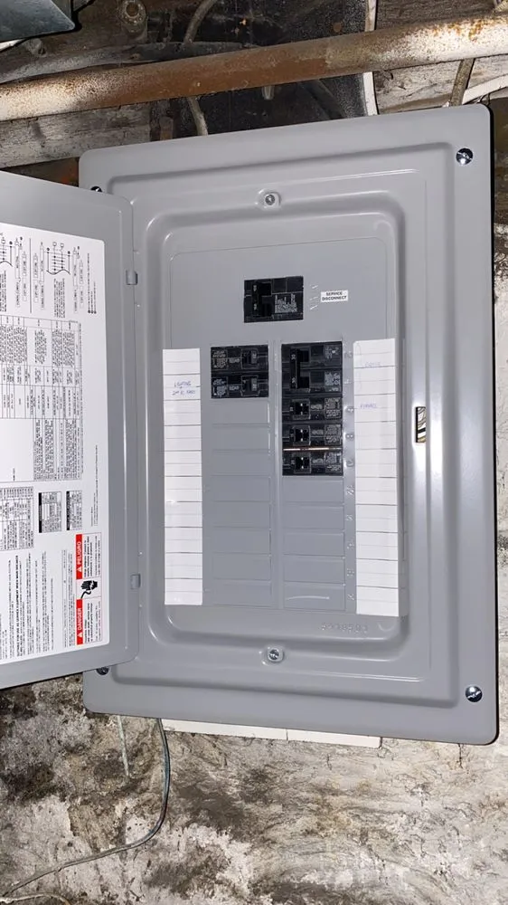 Professional outlet and switch repair experts serving Brownsville, PA - 808 Electric