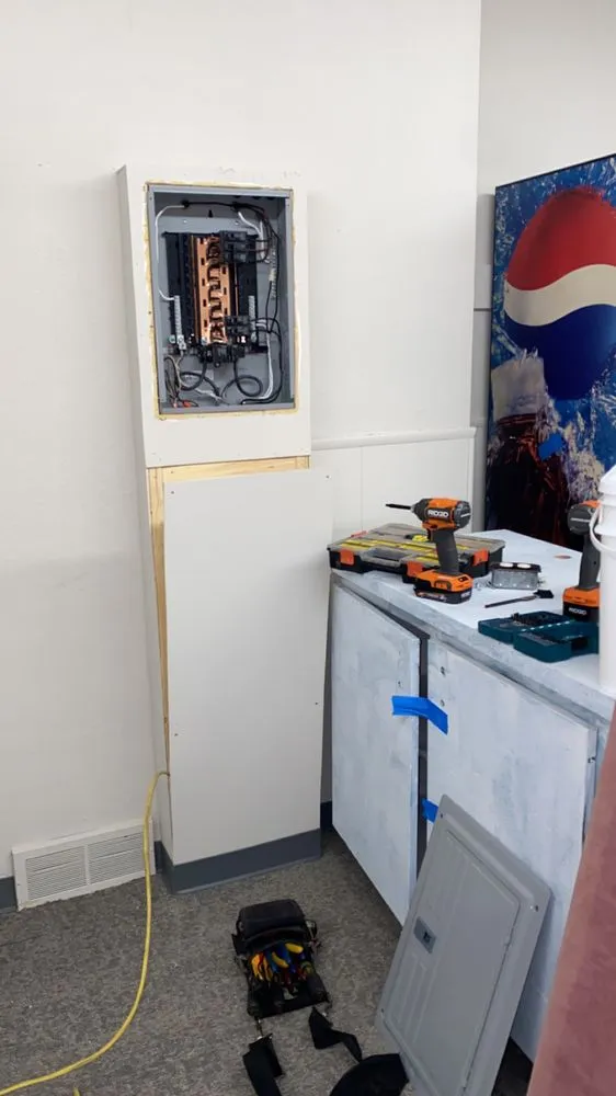 Emergency electrician providing lighting installation in Brownsville, PA - 808 Electric