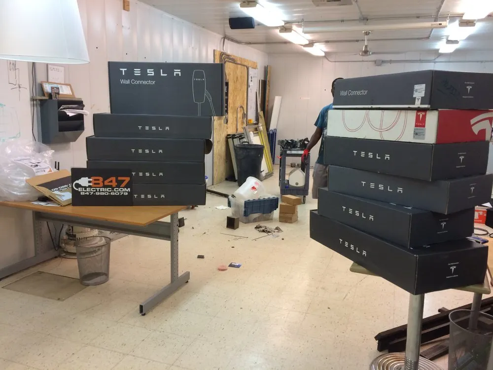 Slide of 847Electric