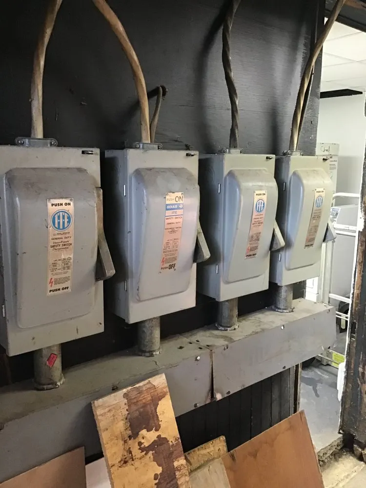Certified outlet and switch repair service in Finleyville, PA - 855 Electrician