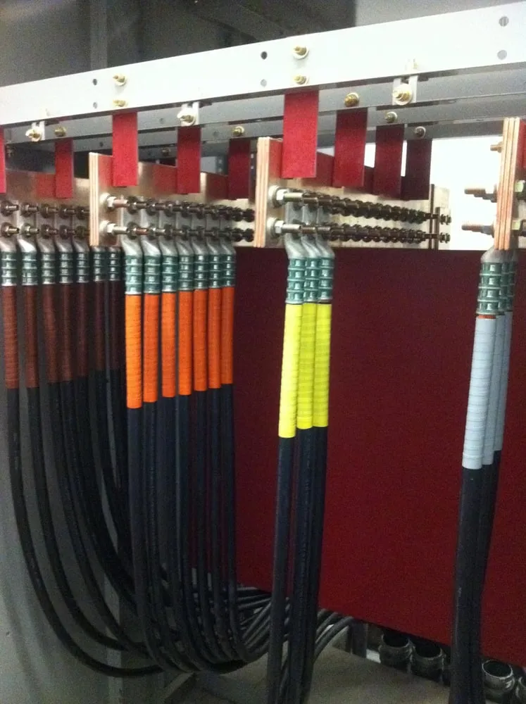 Slide of 907 Electric