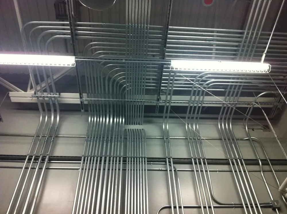 Slide of 907 Electric