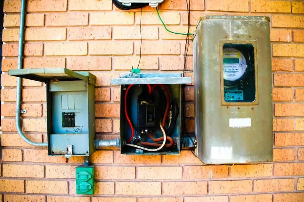 Slide of 911 Electric