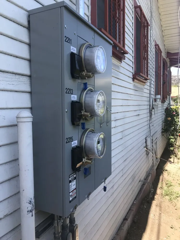 Reliable circuit breaker repair experts serving Montrose, CA - A & P Electric