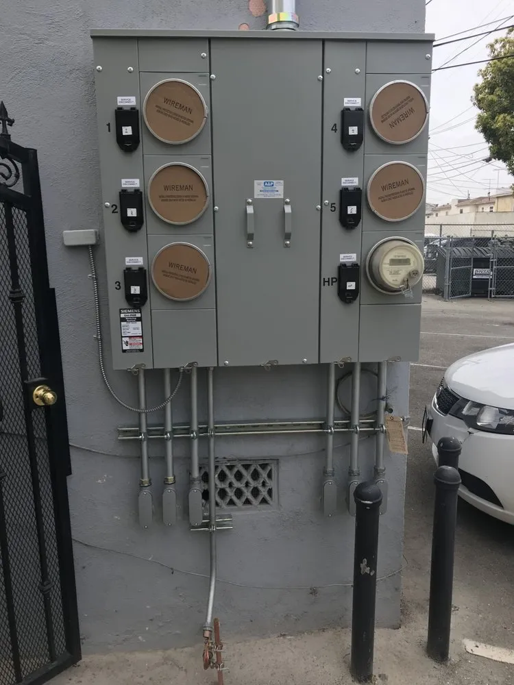 Trusted electrician providing emergency electrical service in Montrose, CA - A & P Electric