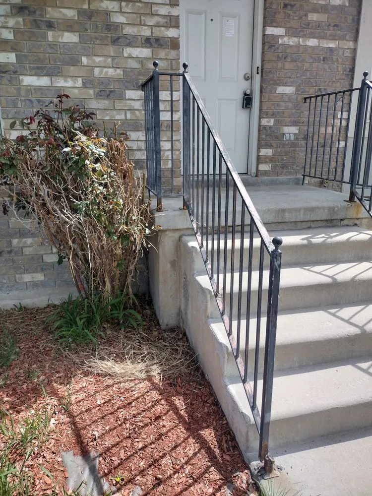 Slide of A 1 Ramos Services