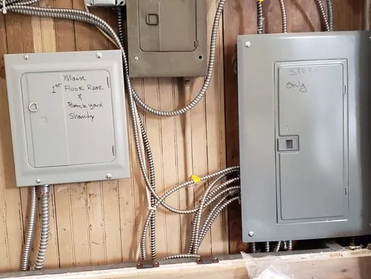 A and R Enterprise Logo