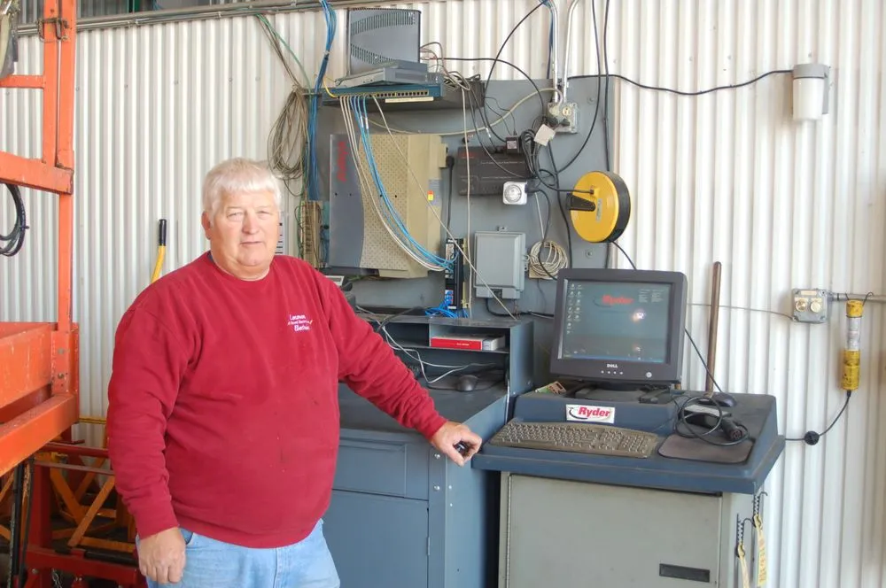 Slide of A Good Electrician Leamon Electric