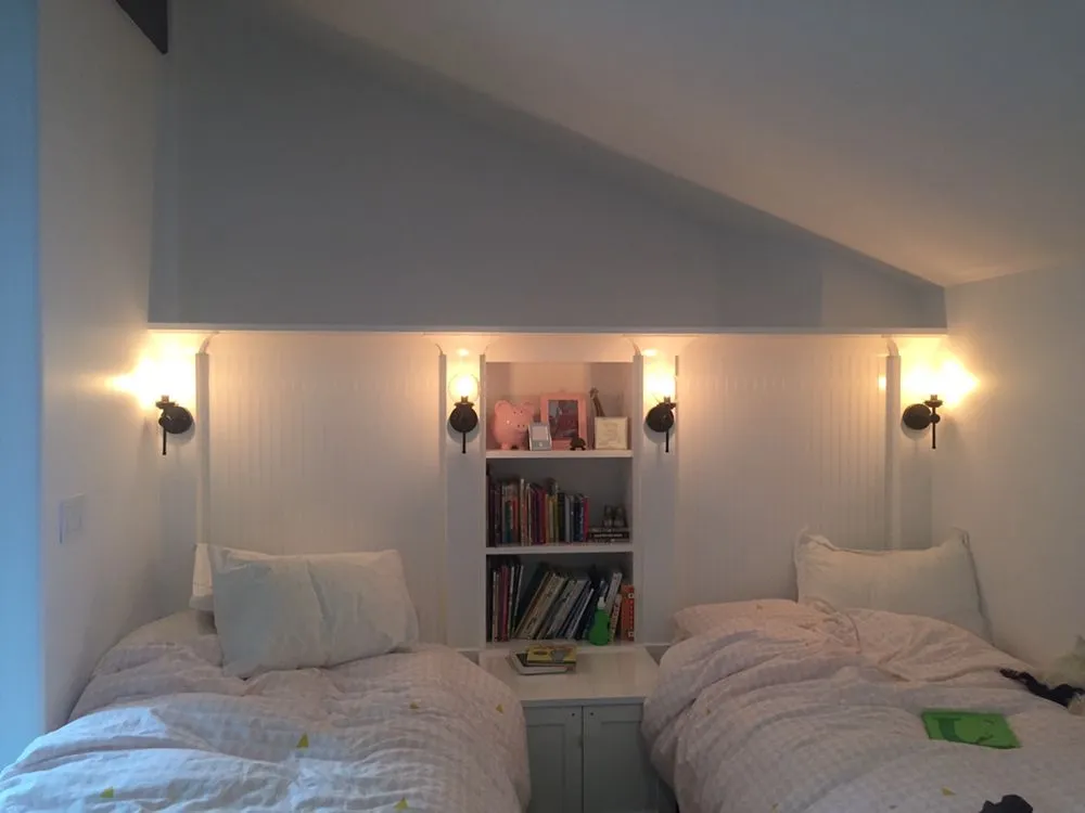 Slide of A Lamp Electric