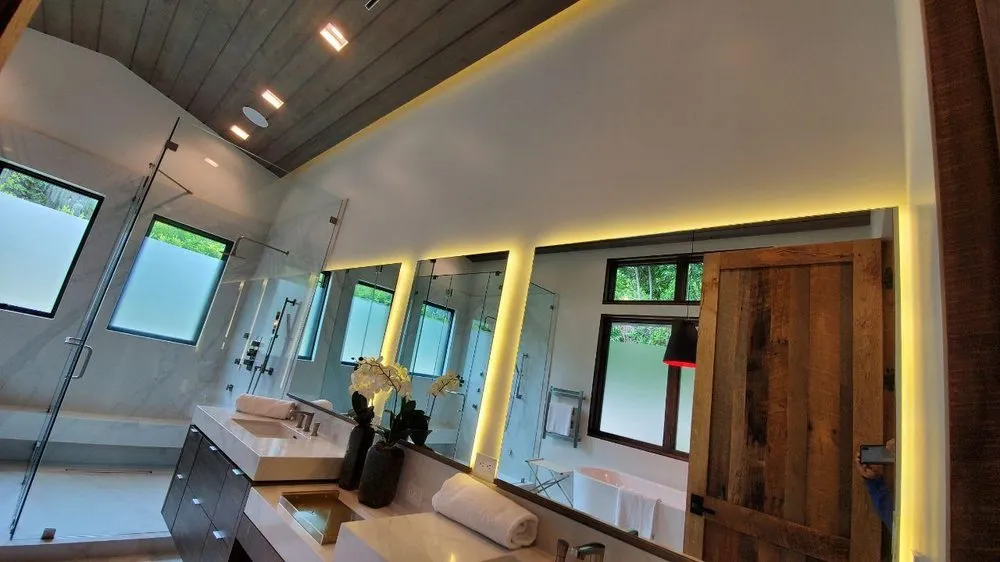 Professional circuit breaker repair service in Sylmar, CA - A Lighting