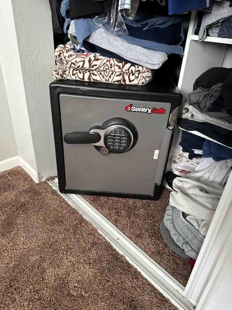 Slide of A Locksmith Near me