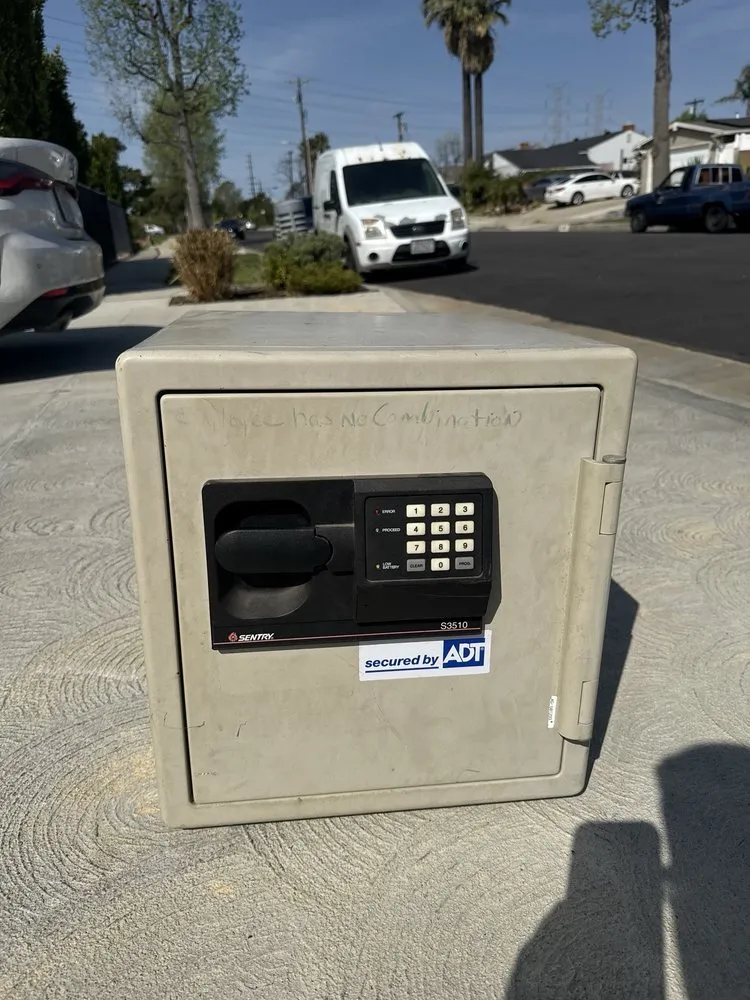 Expert panel upgrade in ,  by A Locksmith Near me