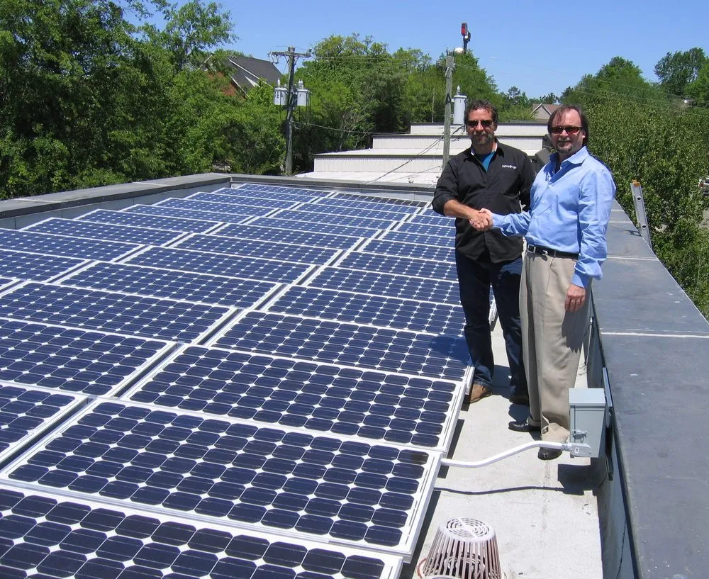 Expert electrician providing circuit breaker repair in , 