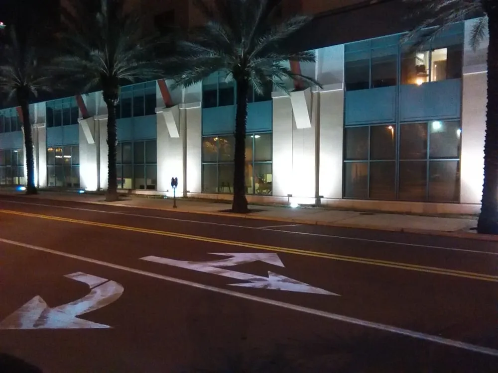 Affordable outlet and switch repair experts serving St. Petersburg, FL - A Quality Electric