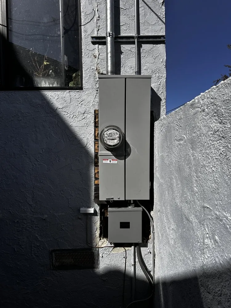 Slide of A to Z Voltage