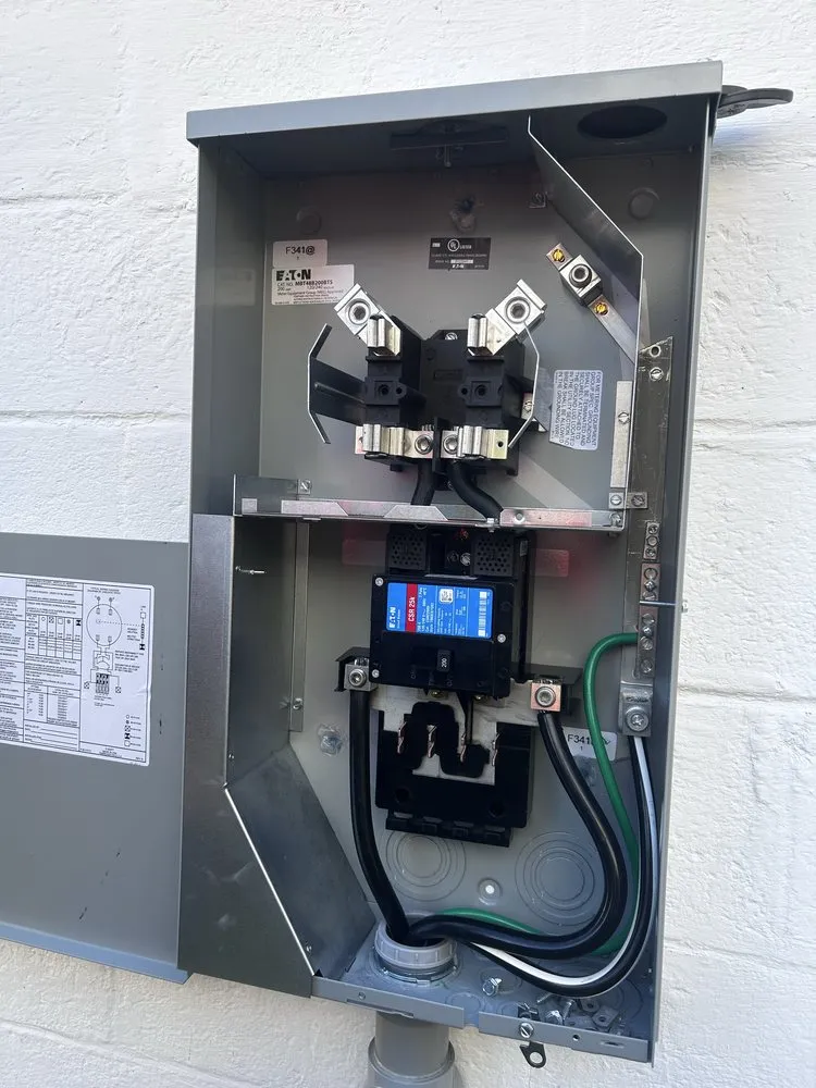 Trusted electrical service for homes in lighting installation,  by 