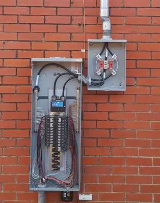 A1 Multi Service Logo