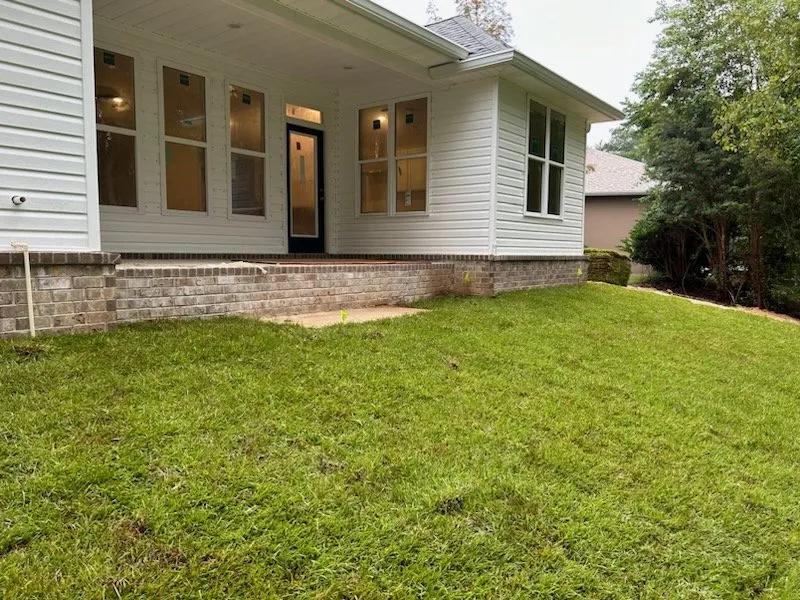 Expert electrician providing circuit breaker repair in , 